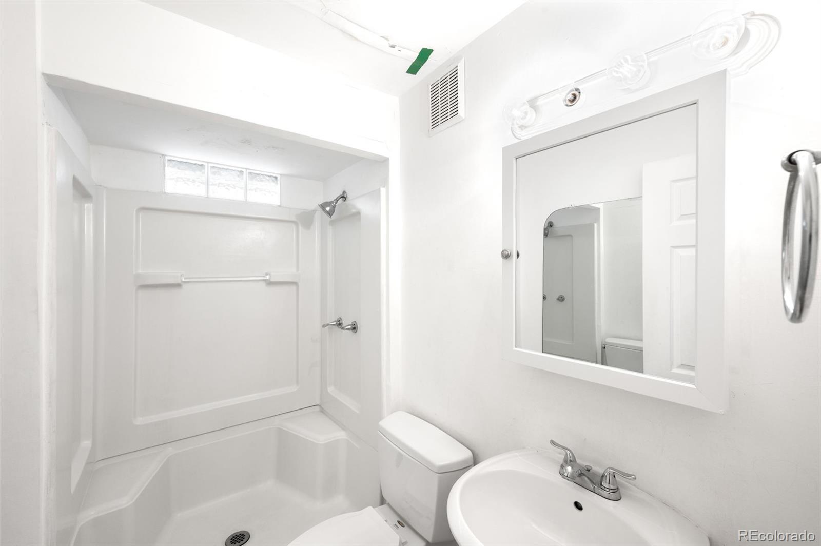 MLS Image #10 for 2905 s pierce street,denver, Colorado