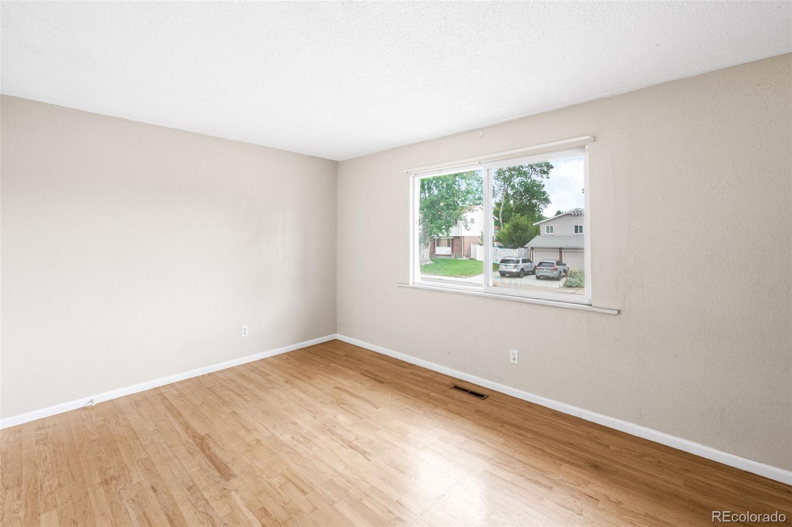 MLS Image #14 for 2905 s pierce street,denver, Colorado