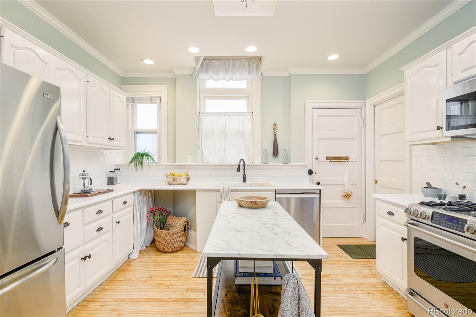 MLS Image #12 for 836 e 17th avenue,denver, Colorado