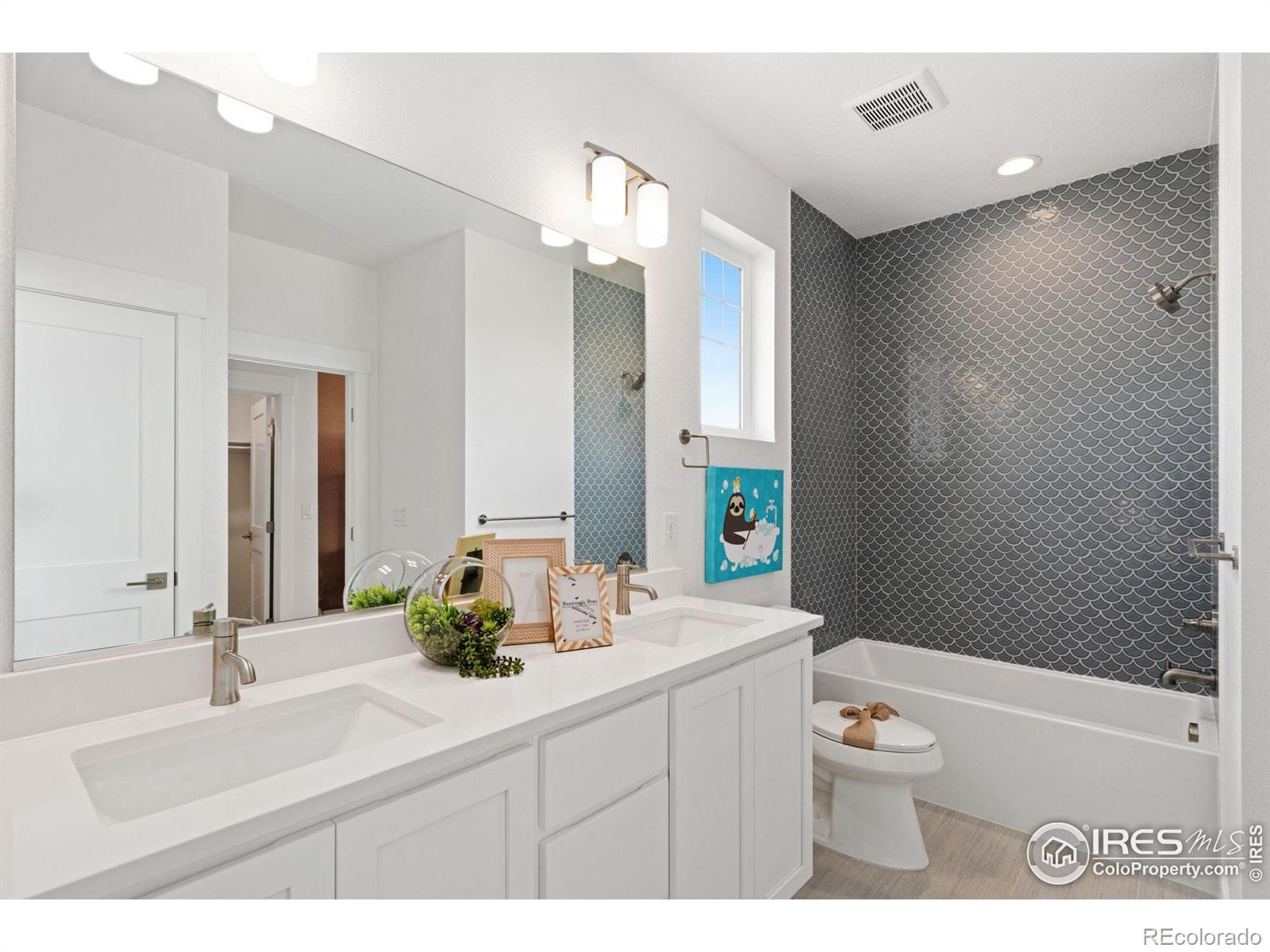 MLS Image #20 for 3691 n buchanan court,aurora, Colorado