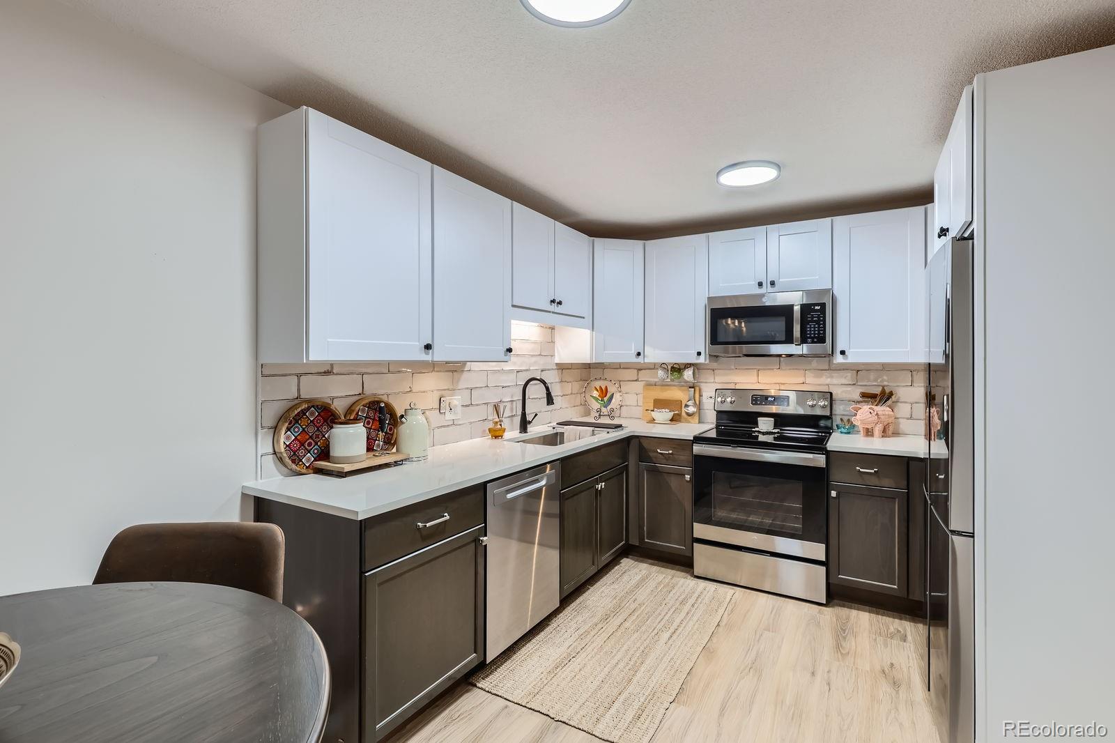 MLS Image #2 for 495 s dayton street 1c,denver, Colorado