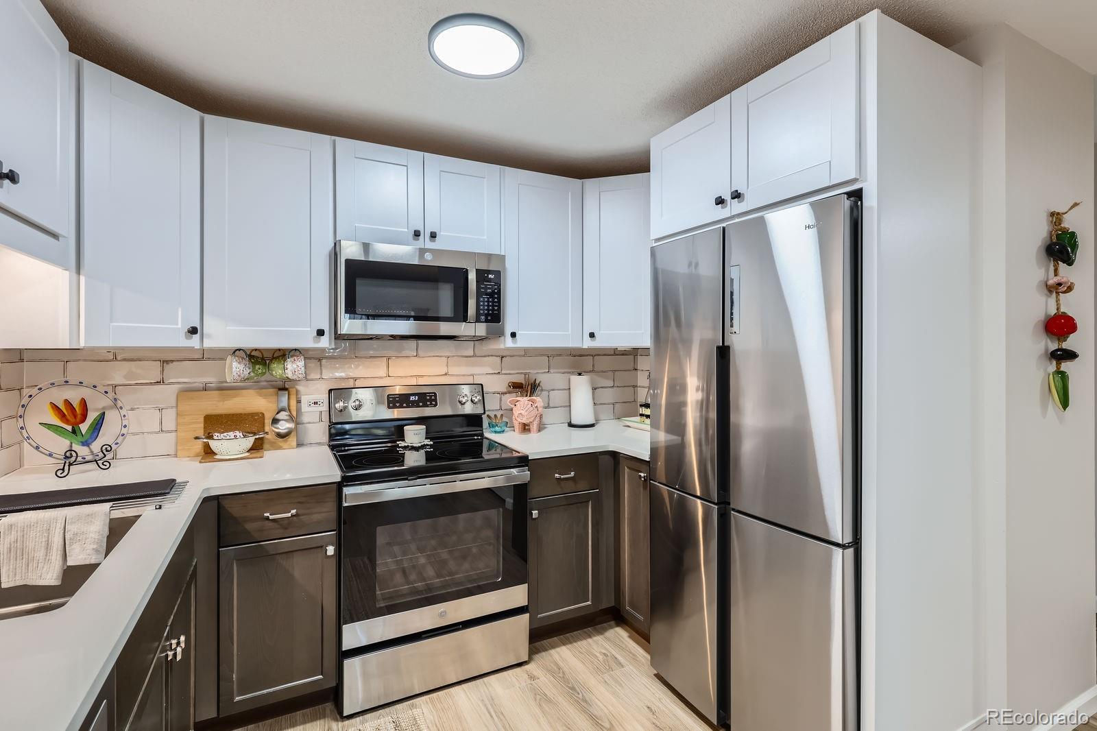 MLS Image #3 for 495 s dayton street 1c,denver, Colorado