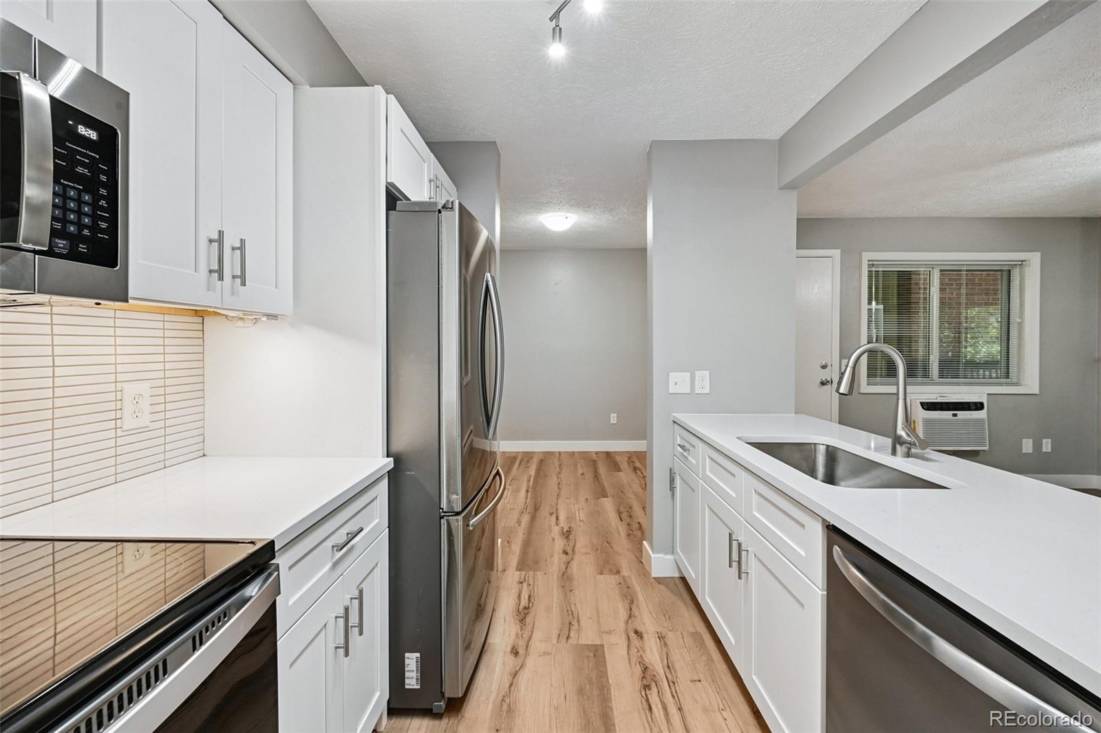 MLS Image #5 for 14896 e 2nd avenue,aurora, Colorado