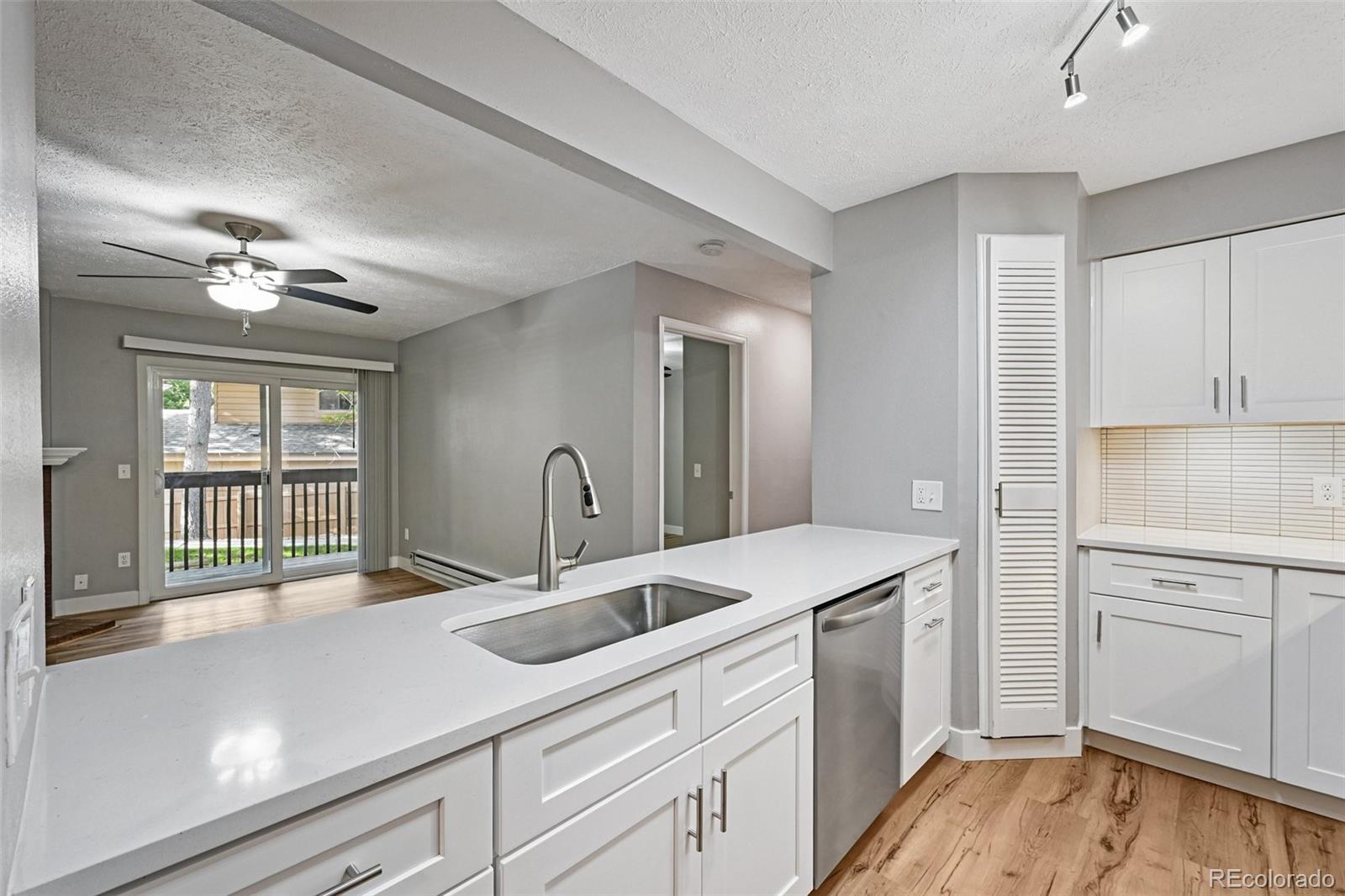 MLS Image #8 for 14896 e 2nd avenue,aurora, Colorado