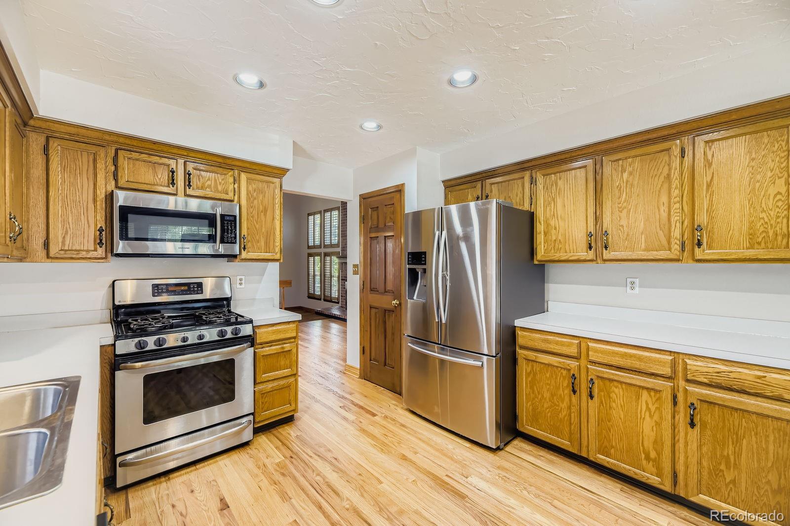 MLS Image #16 for 7909 s bemis street,littleton, Colorado