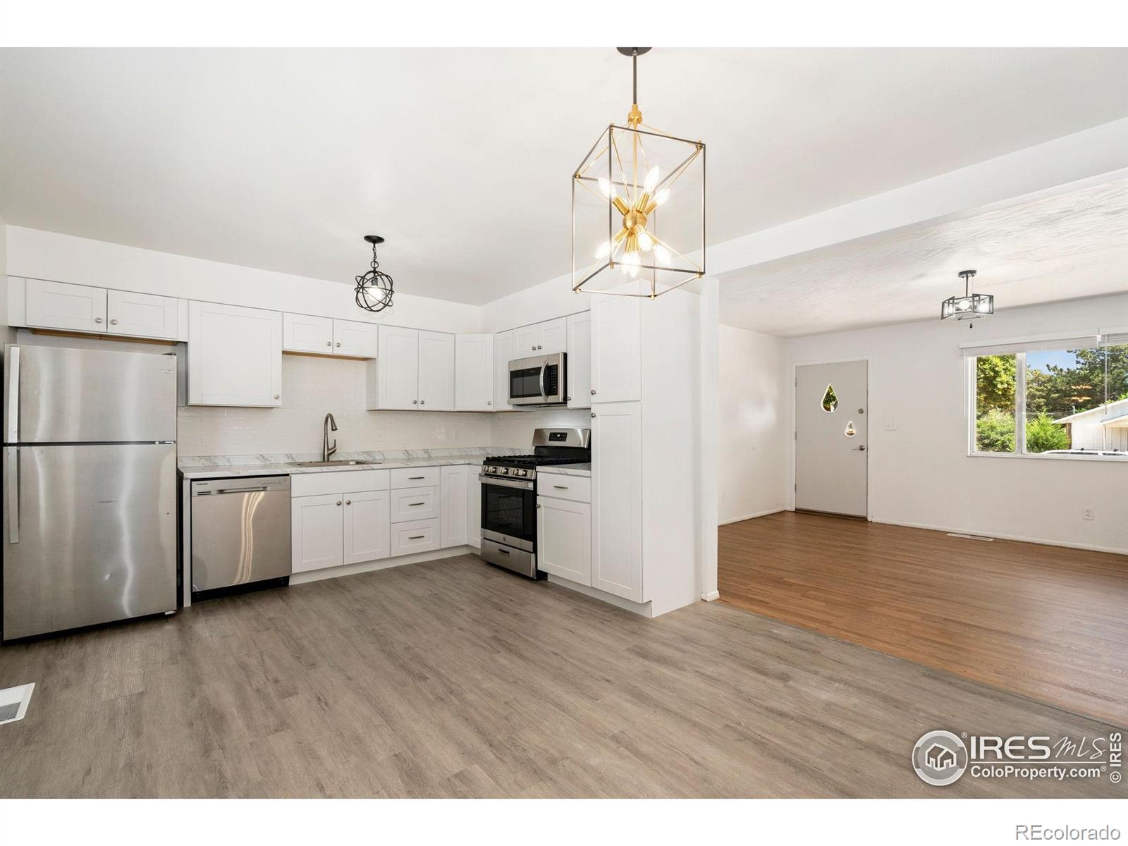 MLS Image #4 for 1007  redwood drive,loveland, Colorado