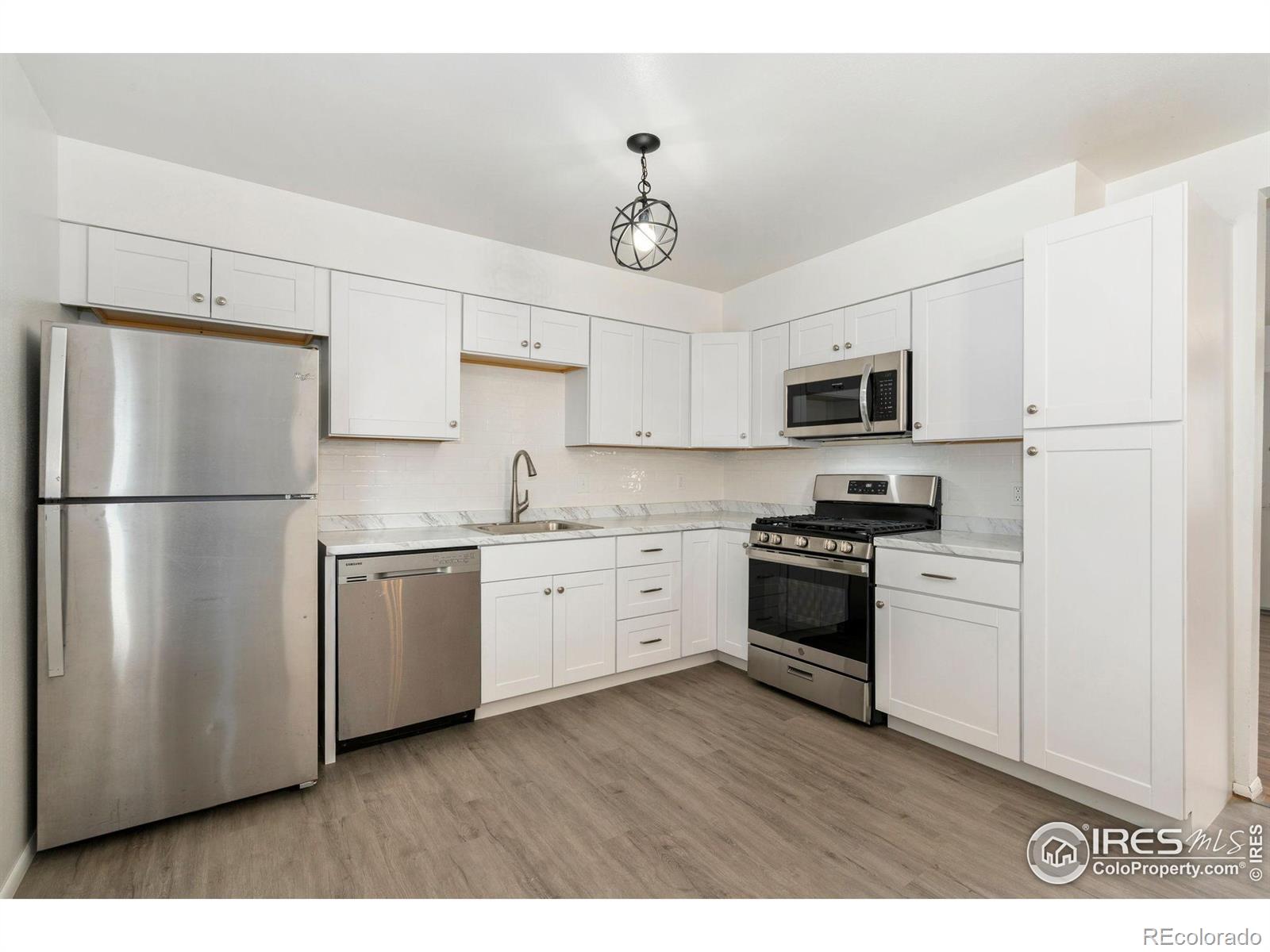MLS Image #5 for 1007  redwood drive,loveland, Colorado