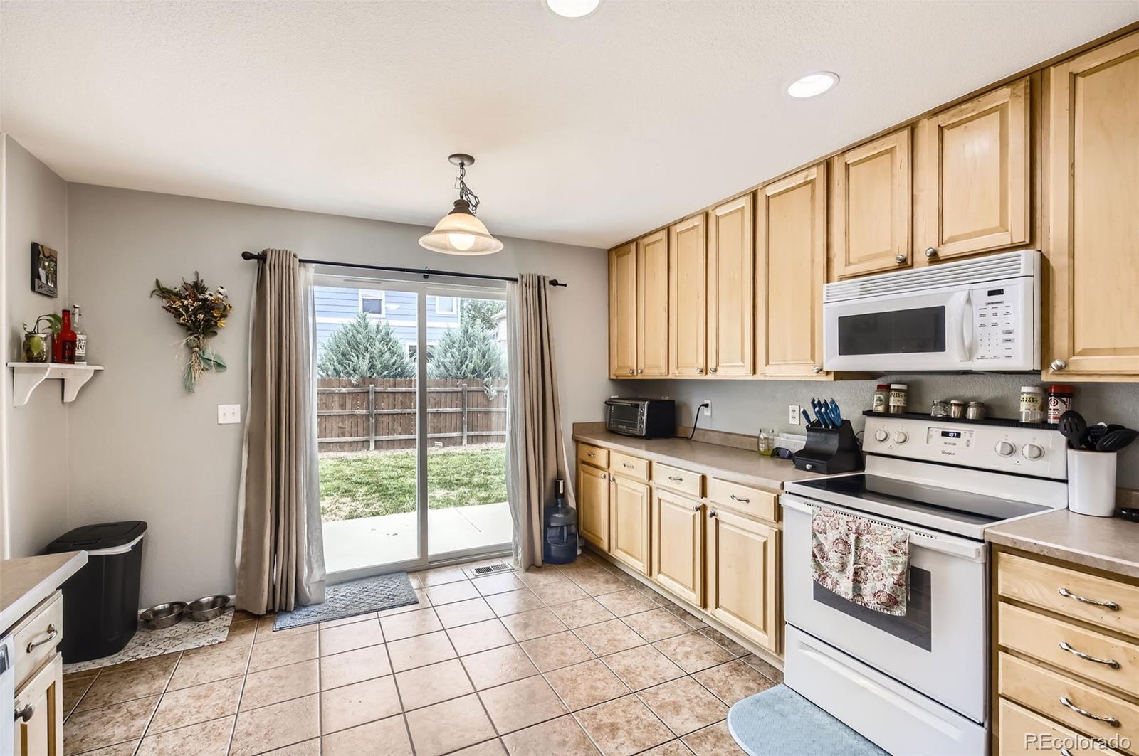 MLS Image #11 for 428  frontier lane,johnstown, Colorado