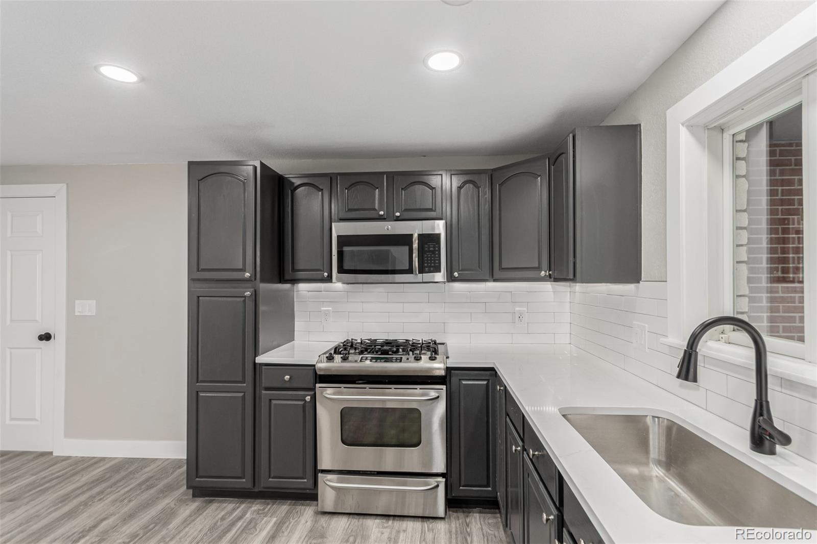 MLS Image #15 for 472  jamaica street,aurora, Colorado