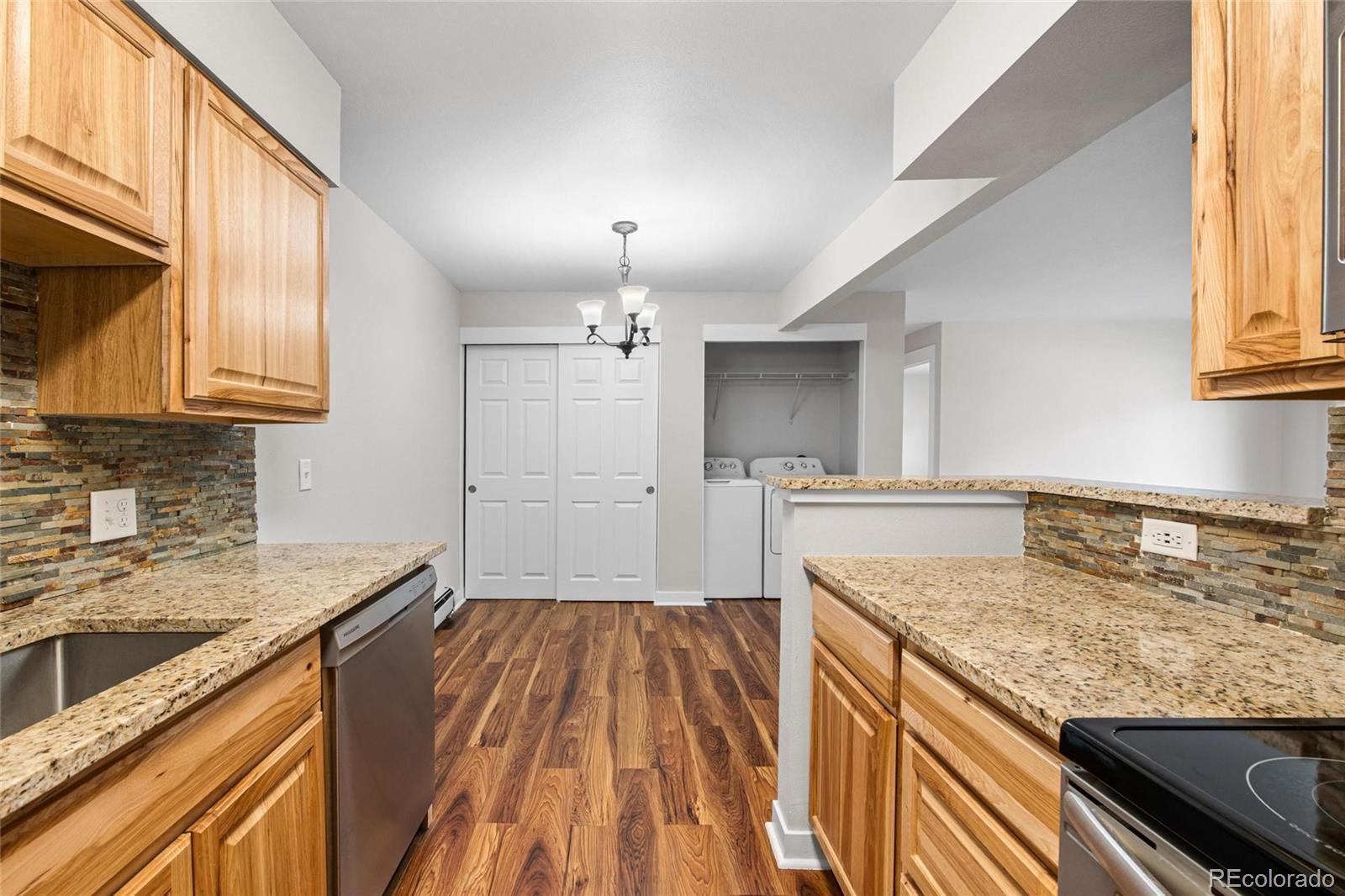 MLS Image #8 for 10150 e virginia avenue,denver, Colorado