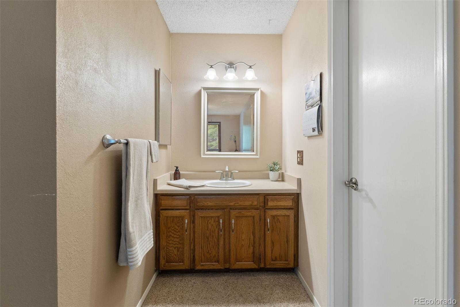 MLS Image #12 for 5680 s parfet street,littleton, Colorado