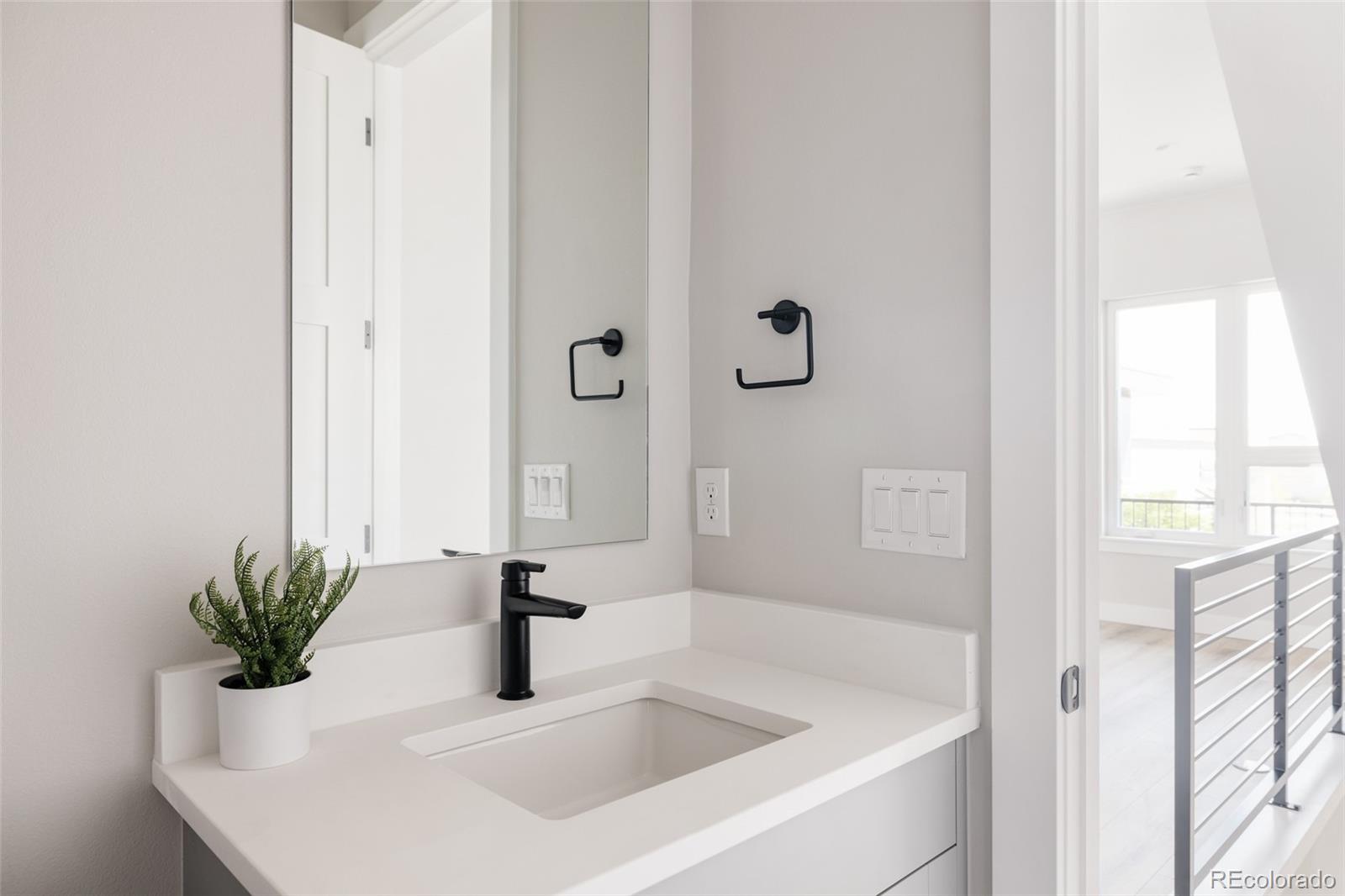 MLS Image #13 for 8280 e 36th avenue,denver, Colorado