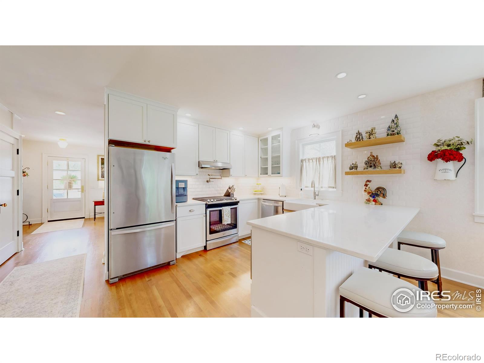MLS Image #8 for 913  7th street,berthoud, Colorado