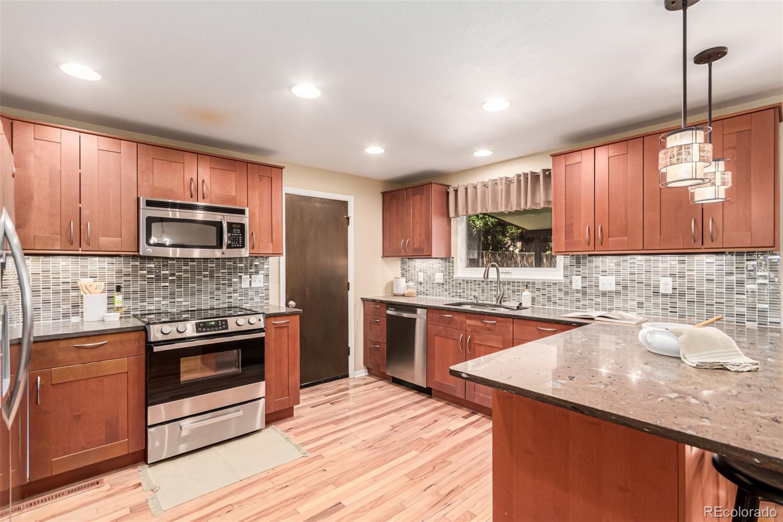 MLS Image #8 for 6367 s albion way,centennial, Colorado