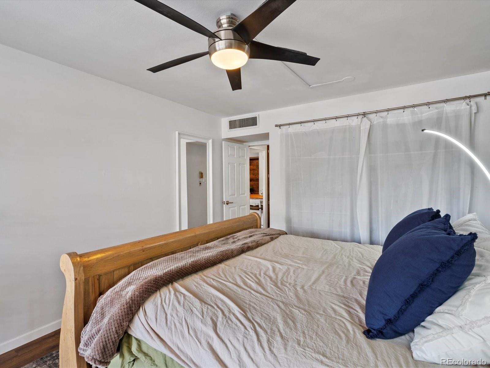 MLS Image #14 for 790 n washington street 206,denver, Colorado