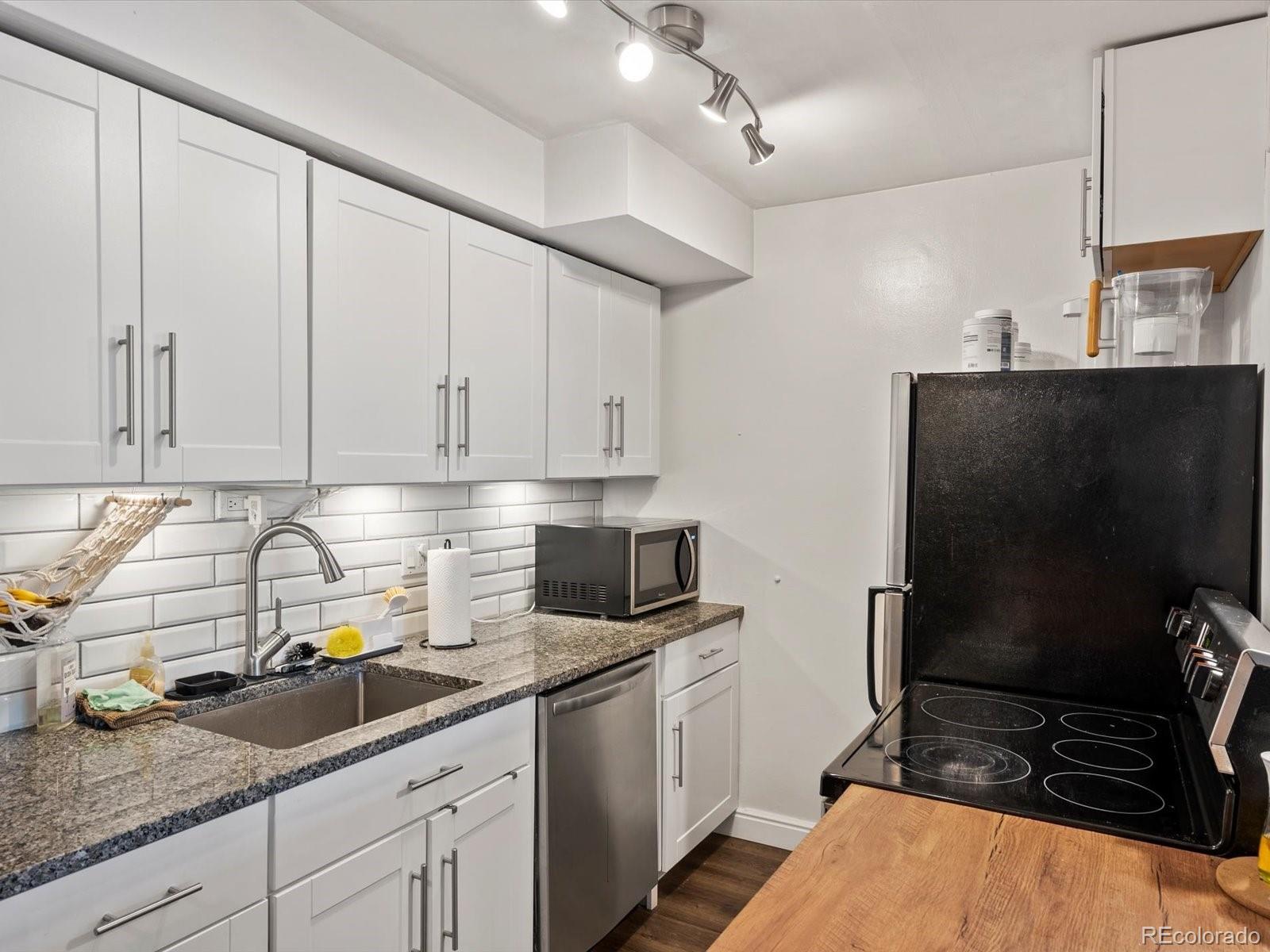 MLS Image #6 for 790 n washington street 206,denver, Colorado