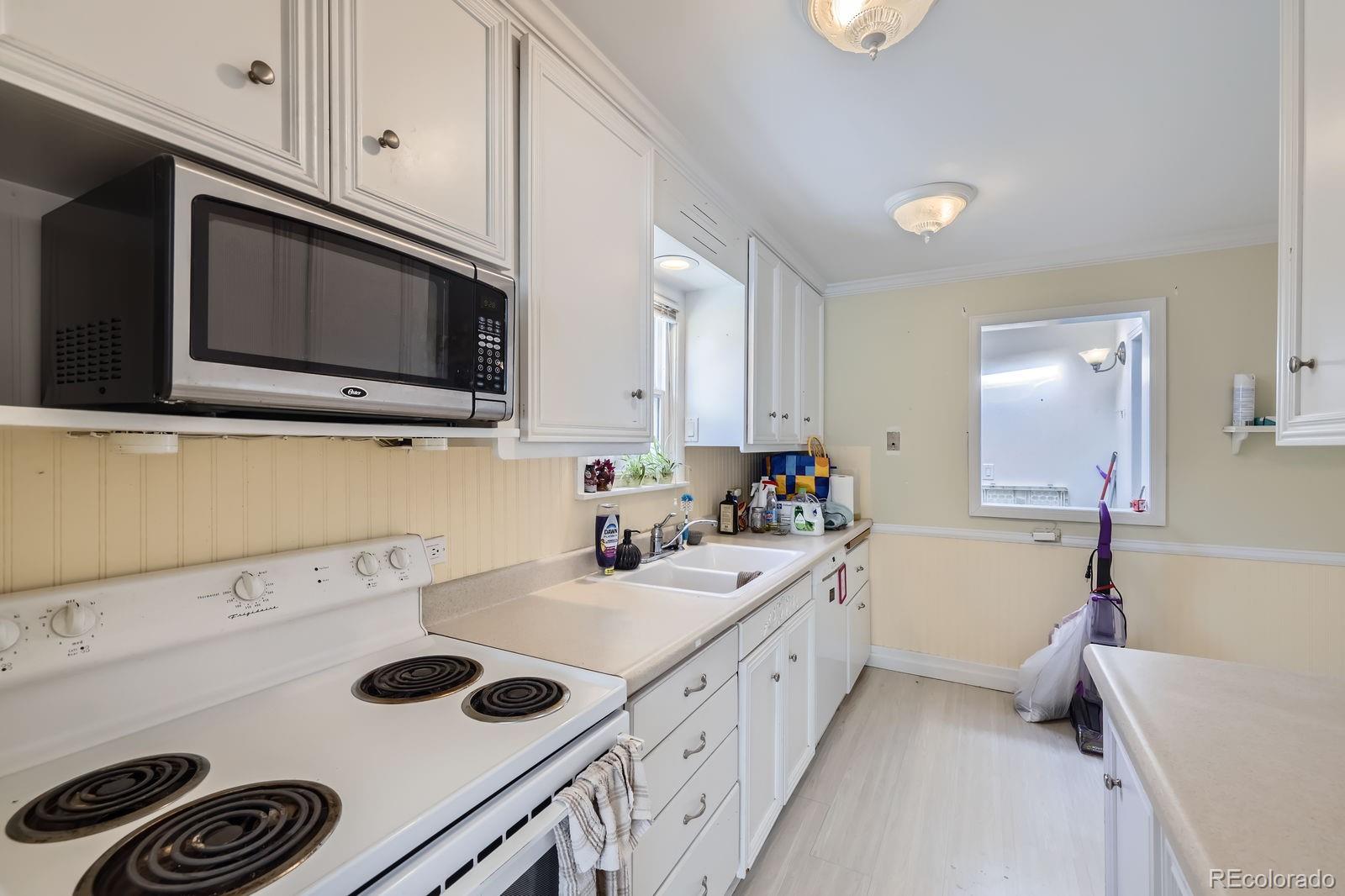MLS Image #10 for 4221 s cherokee street,englewood, Colorado