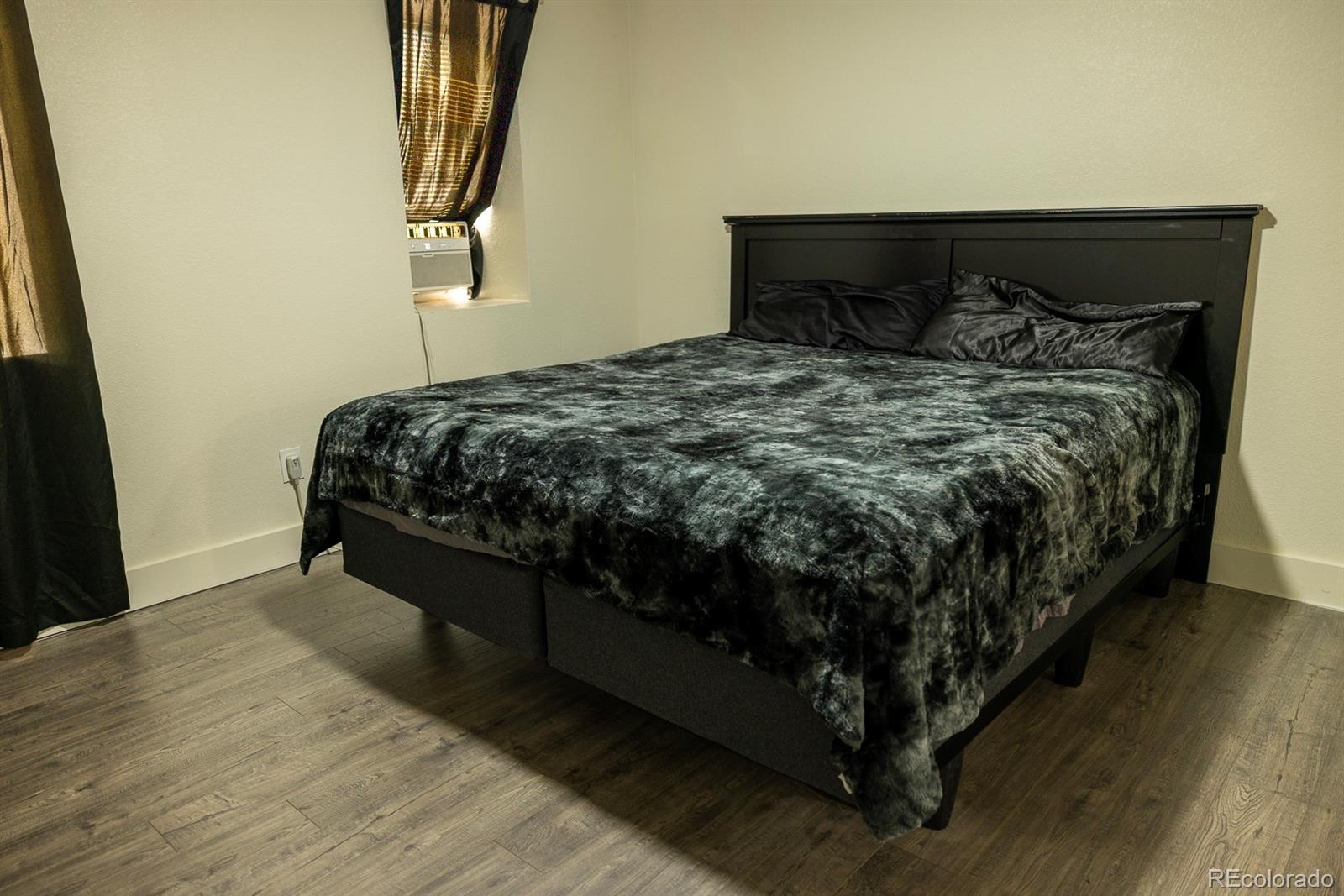MLS Image #20 for 15787 e 13th place,aurora, Colorado