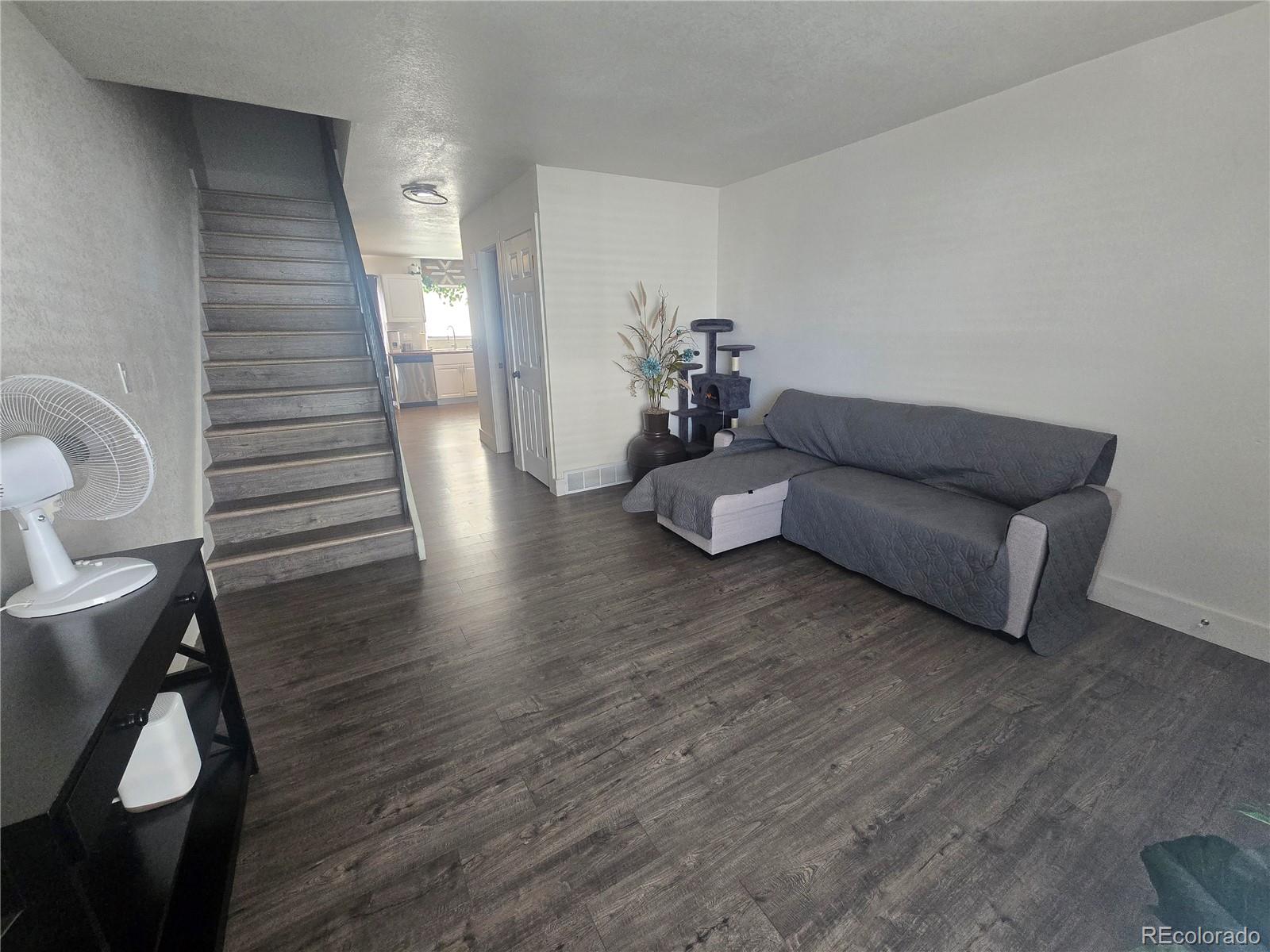 MLS Image #22 for 15787 e 13th place,aurora, Colorado