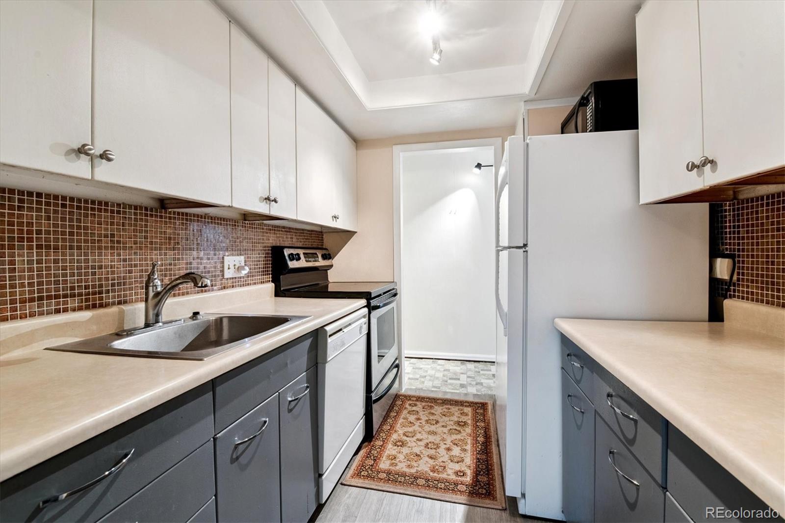 MLS Image #10 for 10165 w 25th avenue,lakewood, Colorado