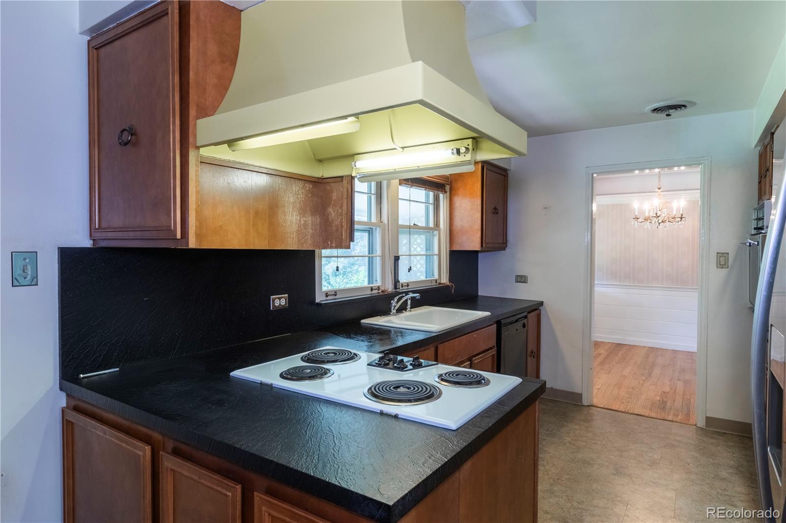 MLS Image #12 for 3201 s albion street,denver, Colorado