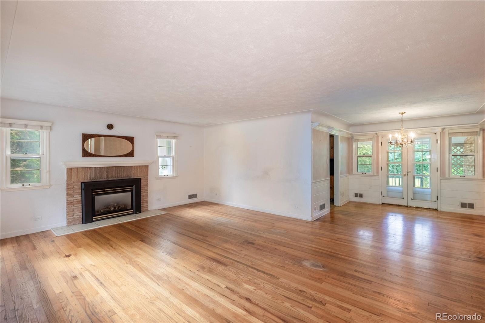 MLS Image #4 for 3201 s albion street,denver, Colorado