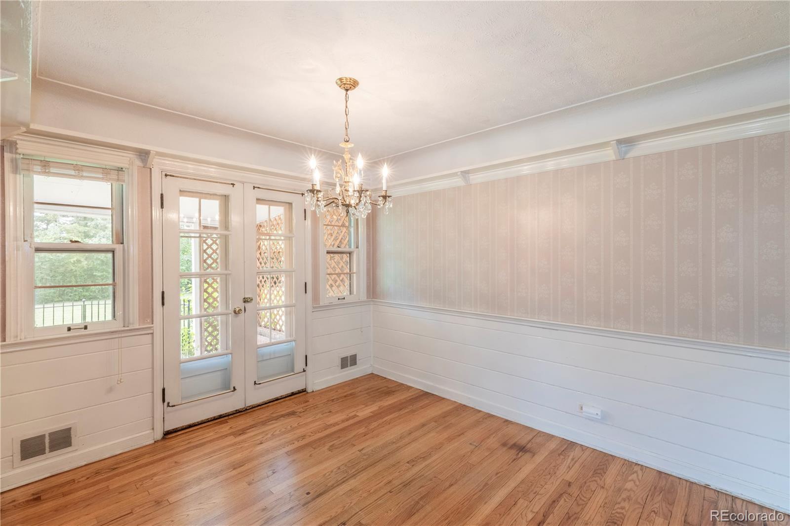 MLS Image #8 for 3201 s albion street,denver, Colorado