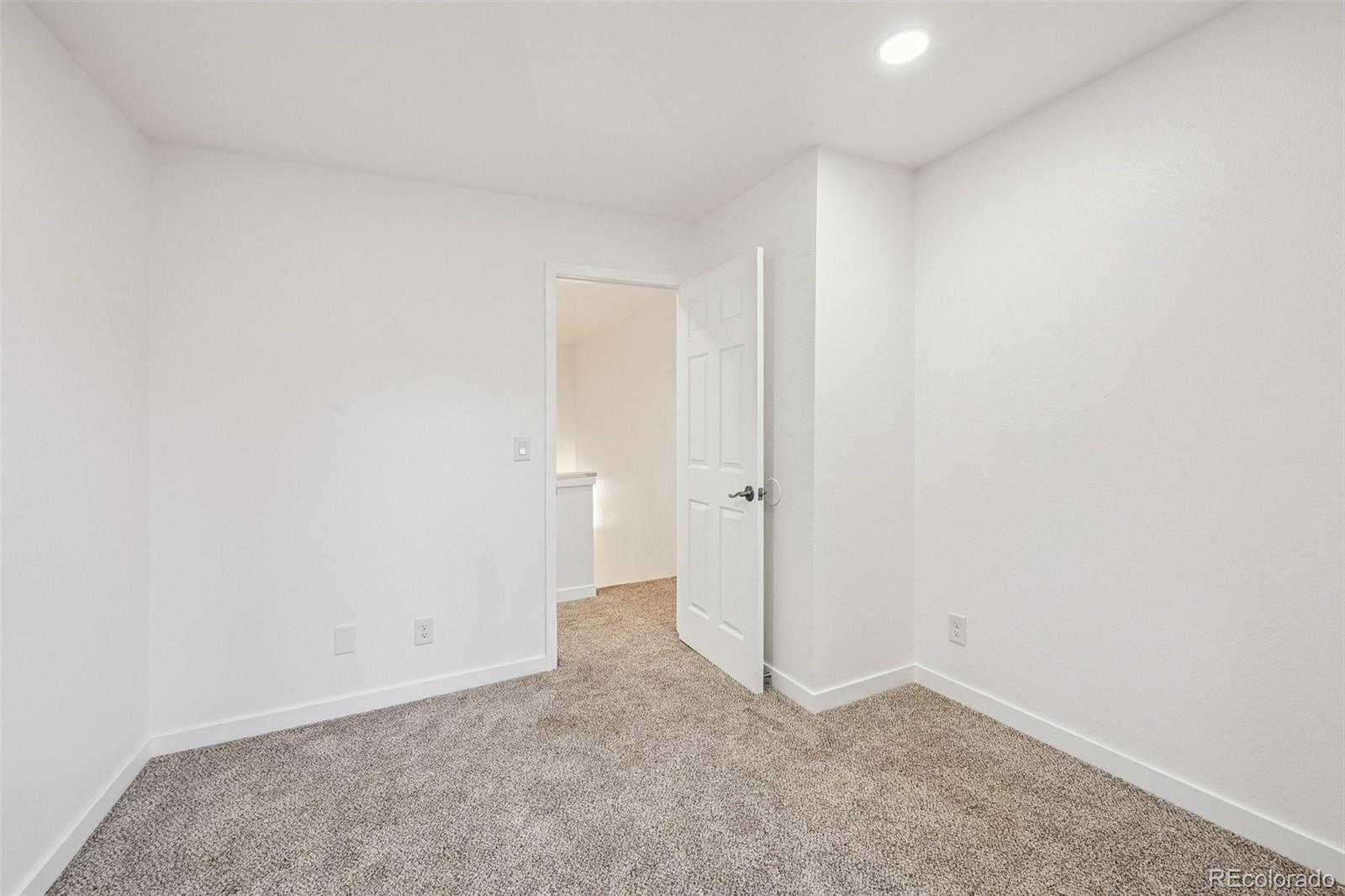 MLS Image #18 for 6435 s dayton street,englewood, Colorado