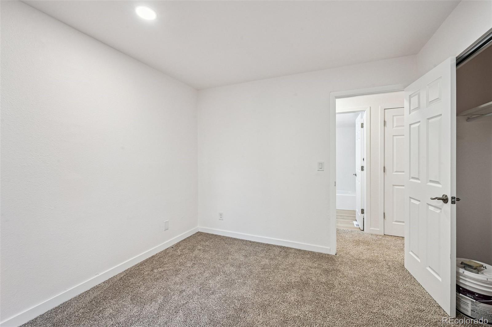 MLS Image #19 for 6435 s dayton street,englewood, Colorado