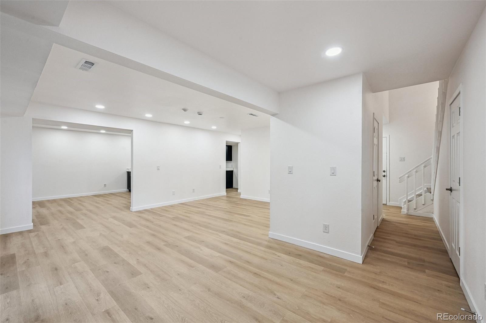 MLS Image #2 for 6435 s dayton street,englewood, Colorado