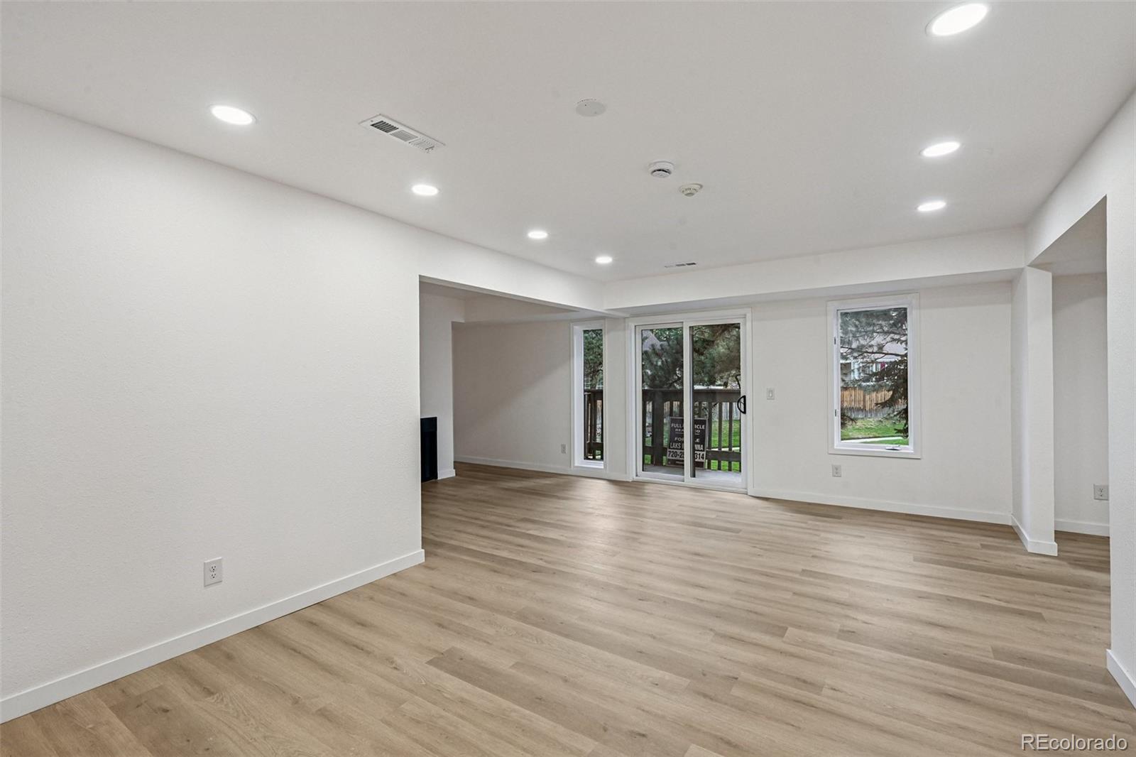 MLS Image #3 for 6435 s dayton street,englewood, Colorado