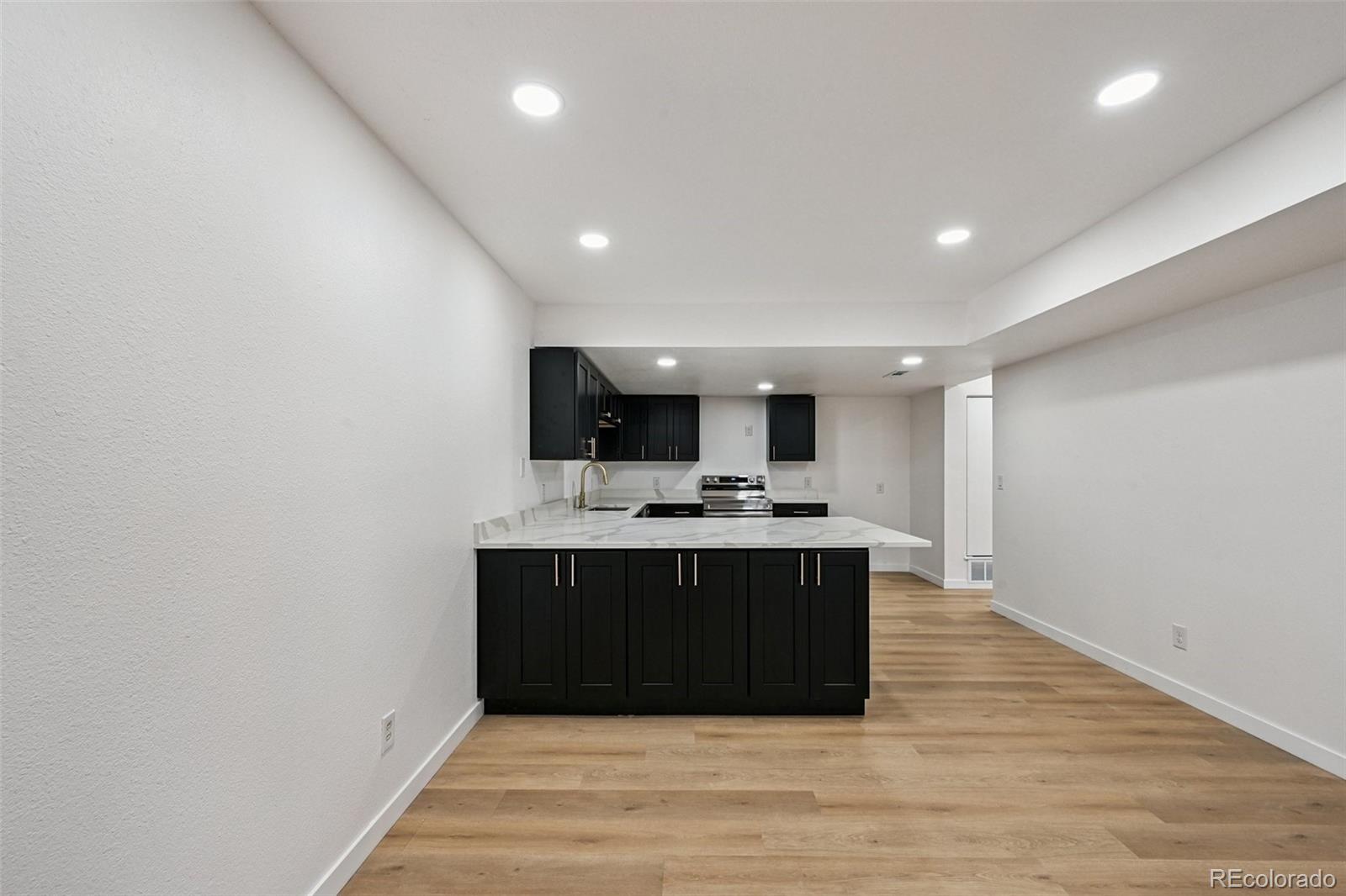 MLS Image #7 for 6435 s dayton street,englewood, Colorado