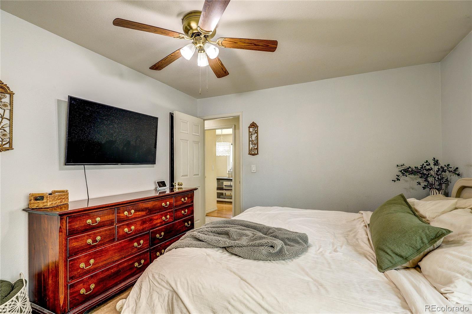 MLS Image #16 for 9471  burlington lane,highlands ranch, Colorado