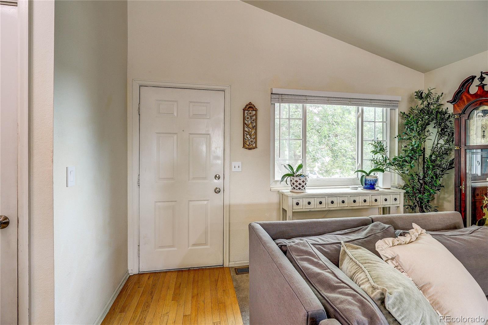 MLS Image #6 for 9471  burlington lane,highlands ranch, Colorado