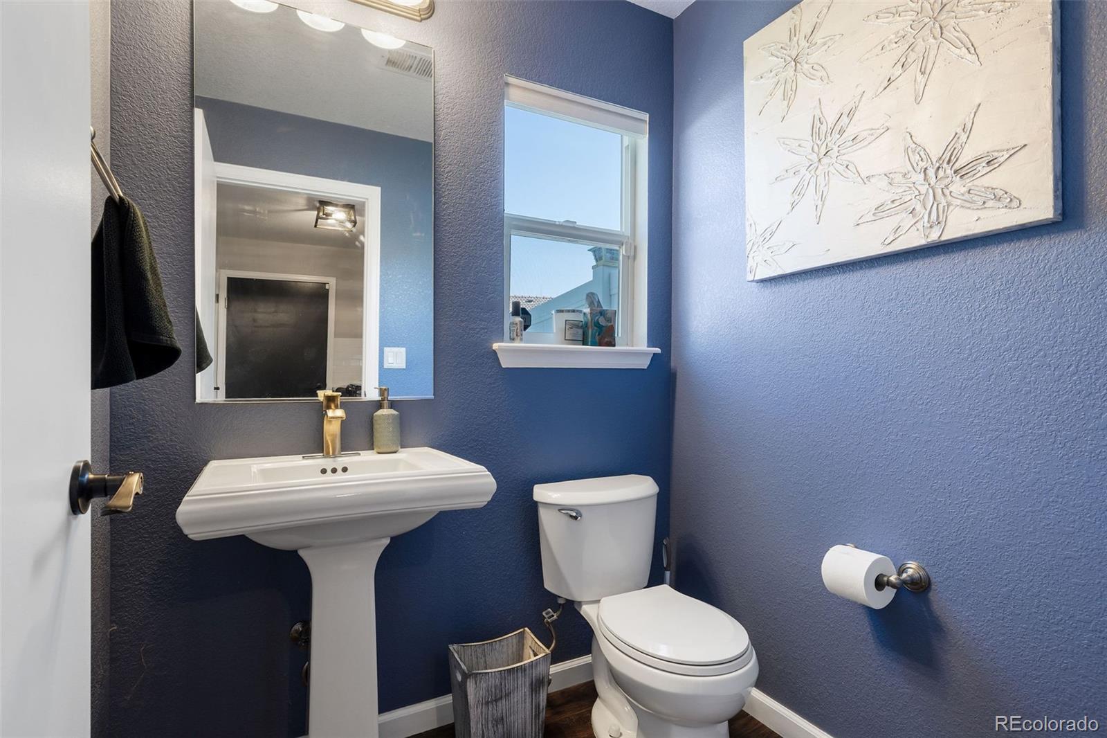 MLS Image #14 for 19109 e 50th drive,denver, Colorado