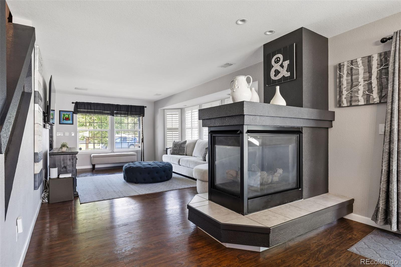 MLS Image #6 for 19109 e 50th drive,denver, Colorado
