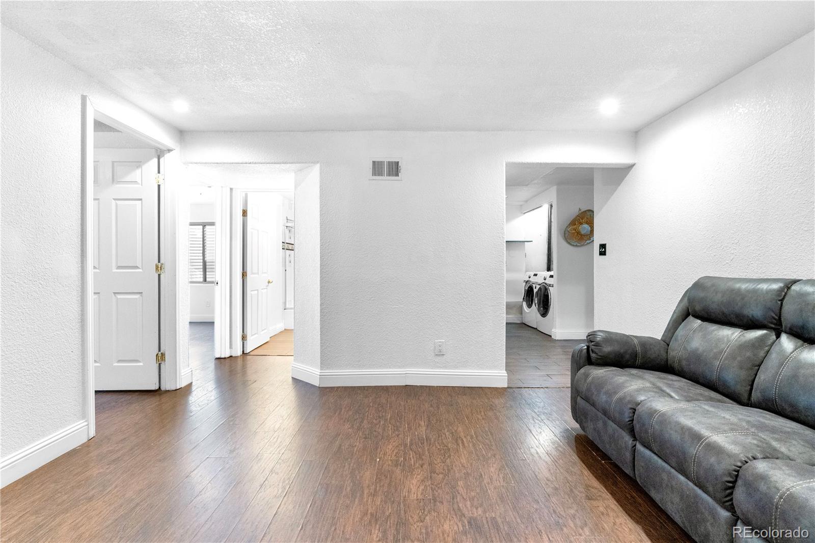 MLS Image #10 for 4501 w alaska place,denver, Colorado