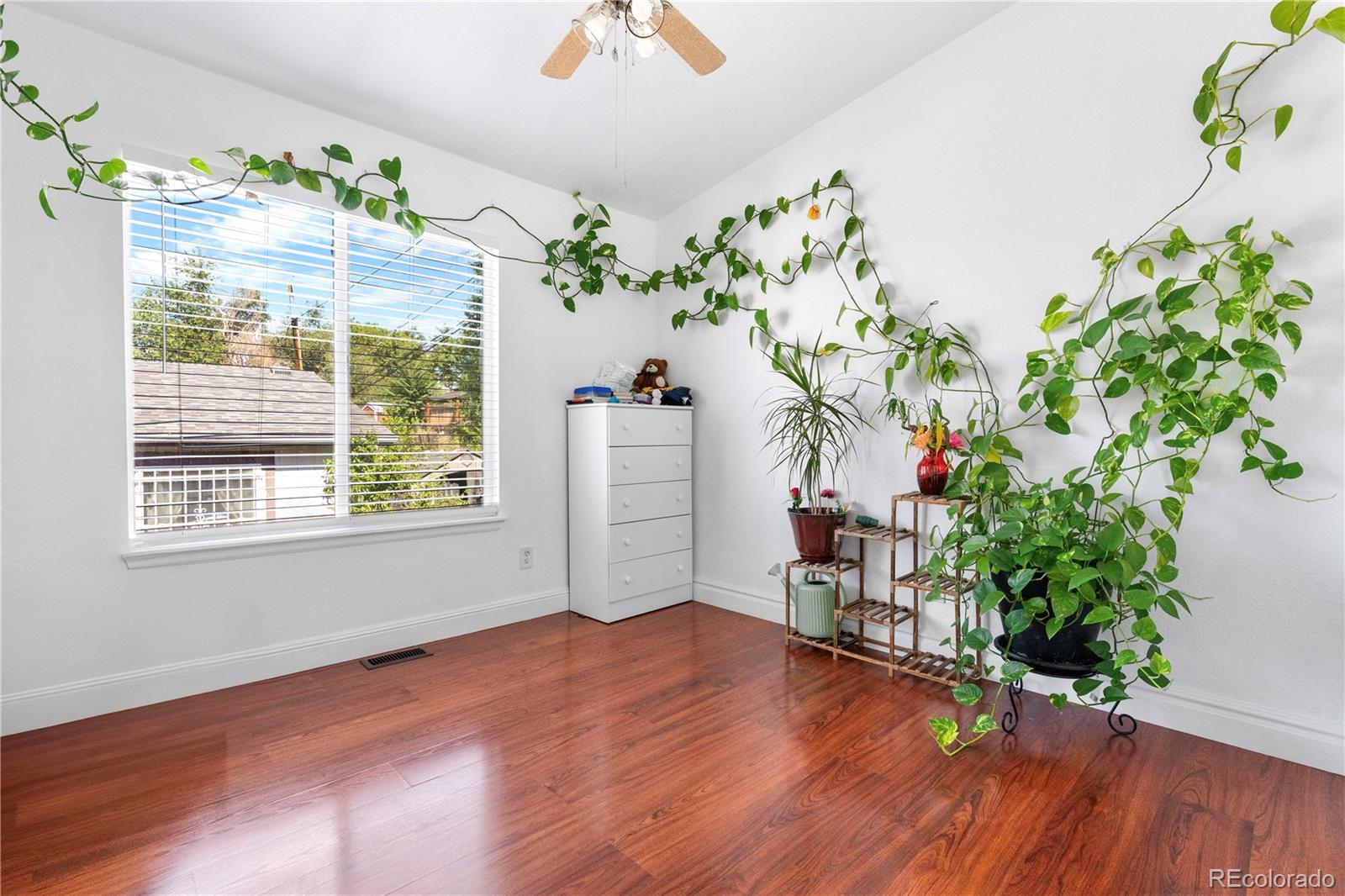 MLS Image #8 for 4501 w alaska place,denver, Colorado