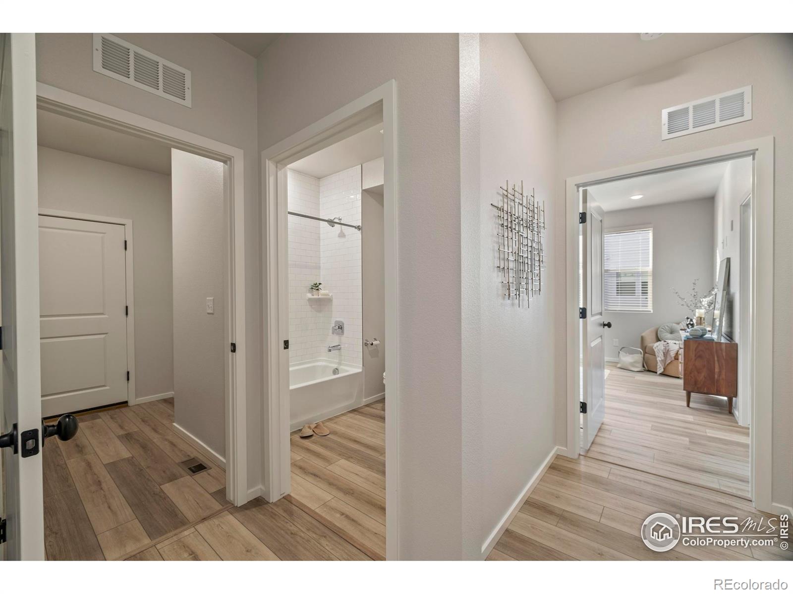 MLS Image #15 for 2102  setting sun drive,windsor, Colorado