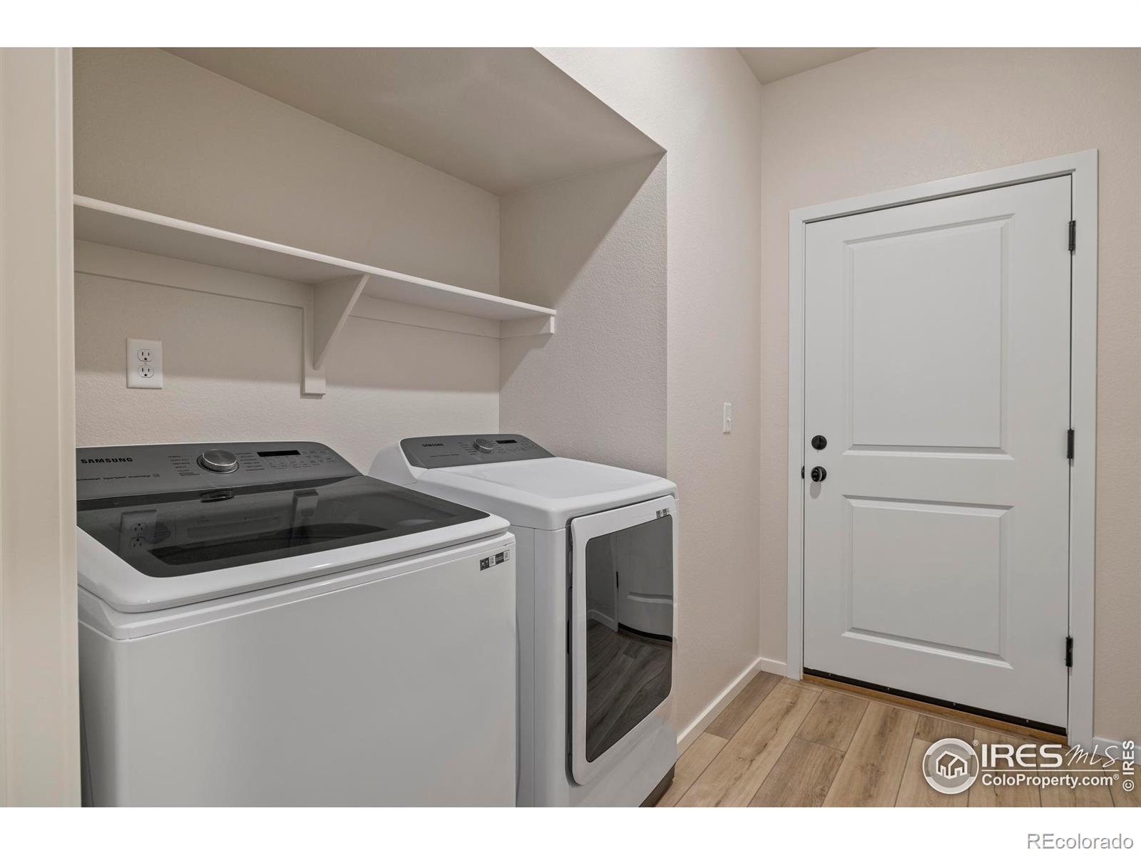 MLS Image #18 for 2102  setting sun drive,windsor, Colorado
