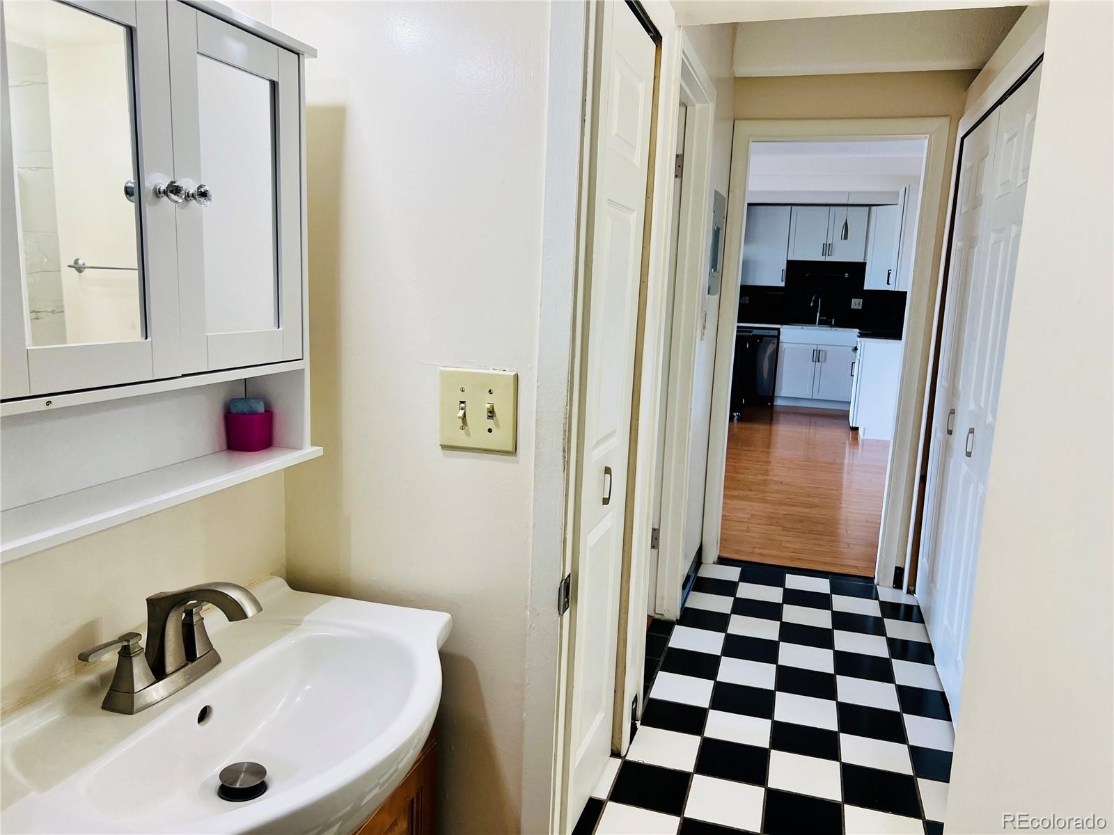 MLS Image #10 for 1255 n ogden street,denver, Colorado