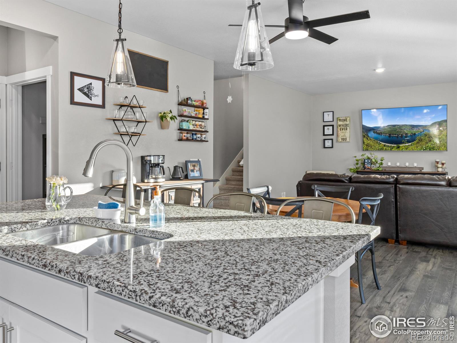 MLS Image #12 for 1555  sun river road,berthoud, Colorado