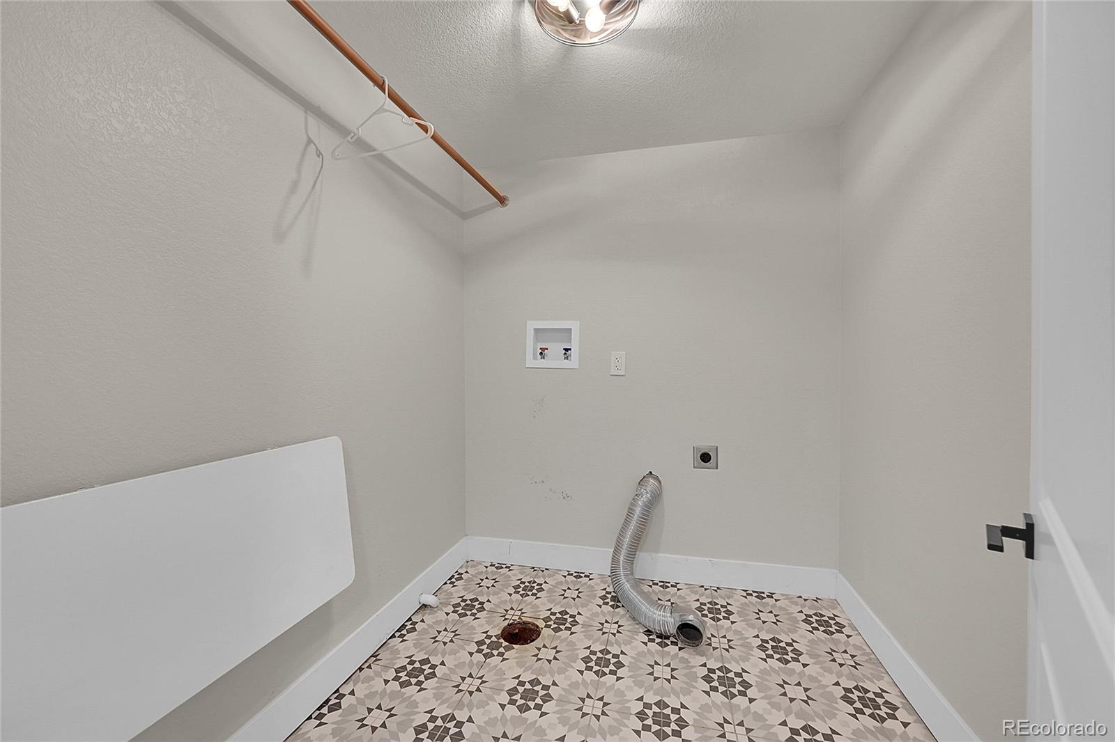 MLS Image #10 for 4057 w grand avenue,littleton, Colorado