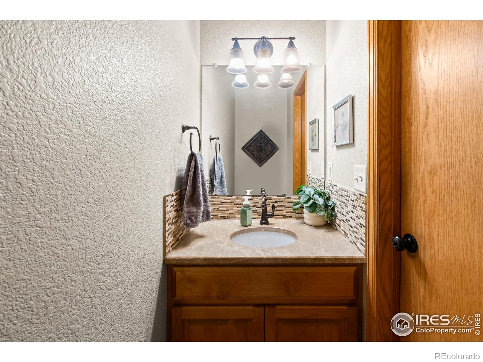 MLS Image #21 for 3825  nations way,berthoud, Colorado