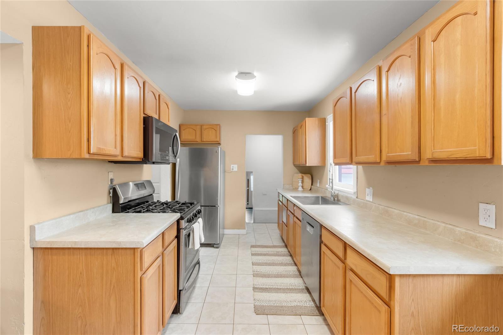 MLS Image #11 for 2106  court street,pueblo, Colorado