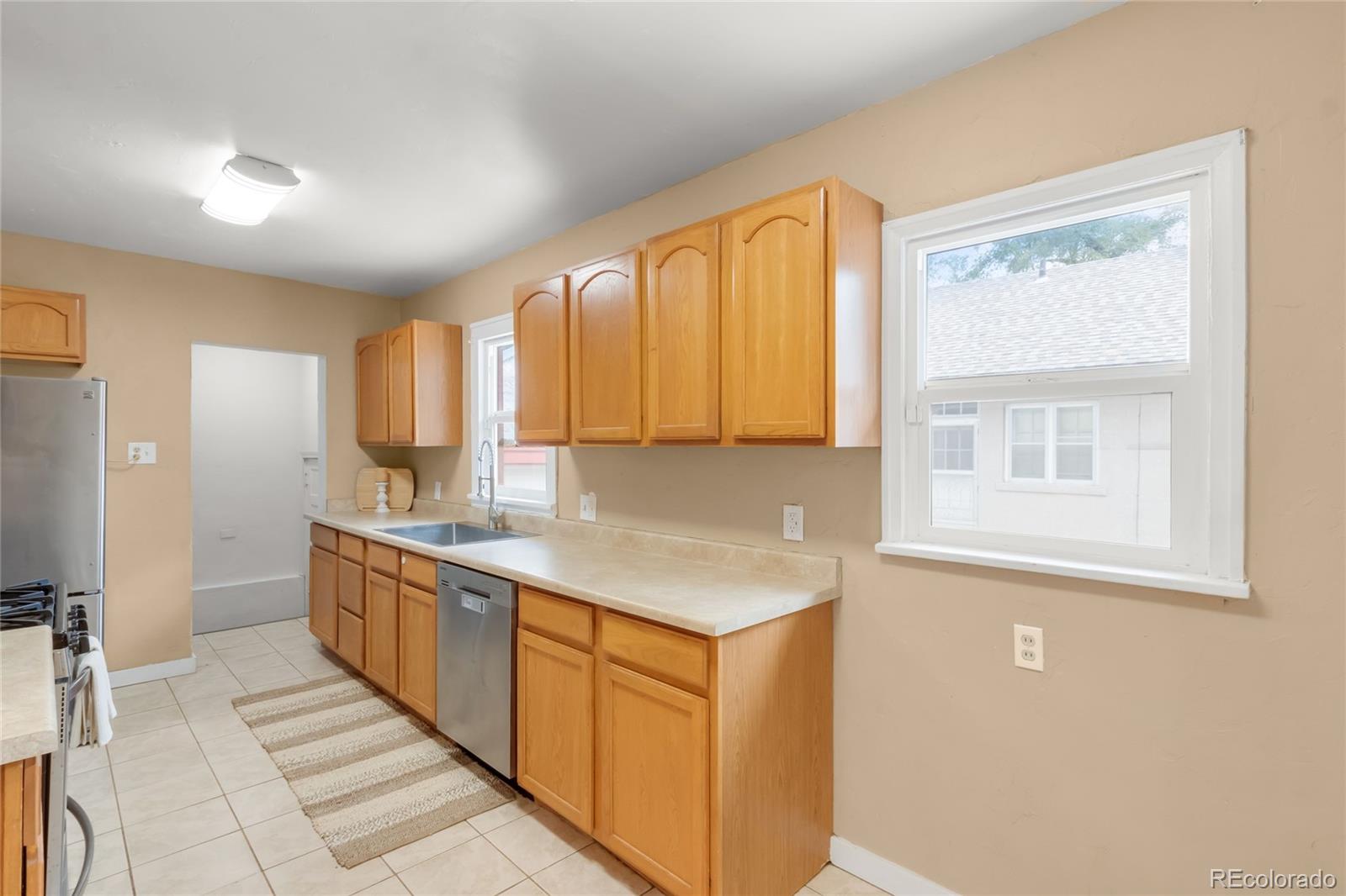 MLS Image #14 for 2106  court street,pueblo, Colorado