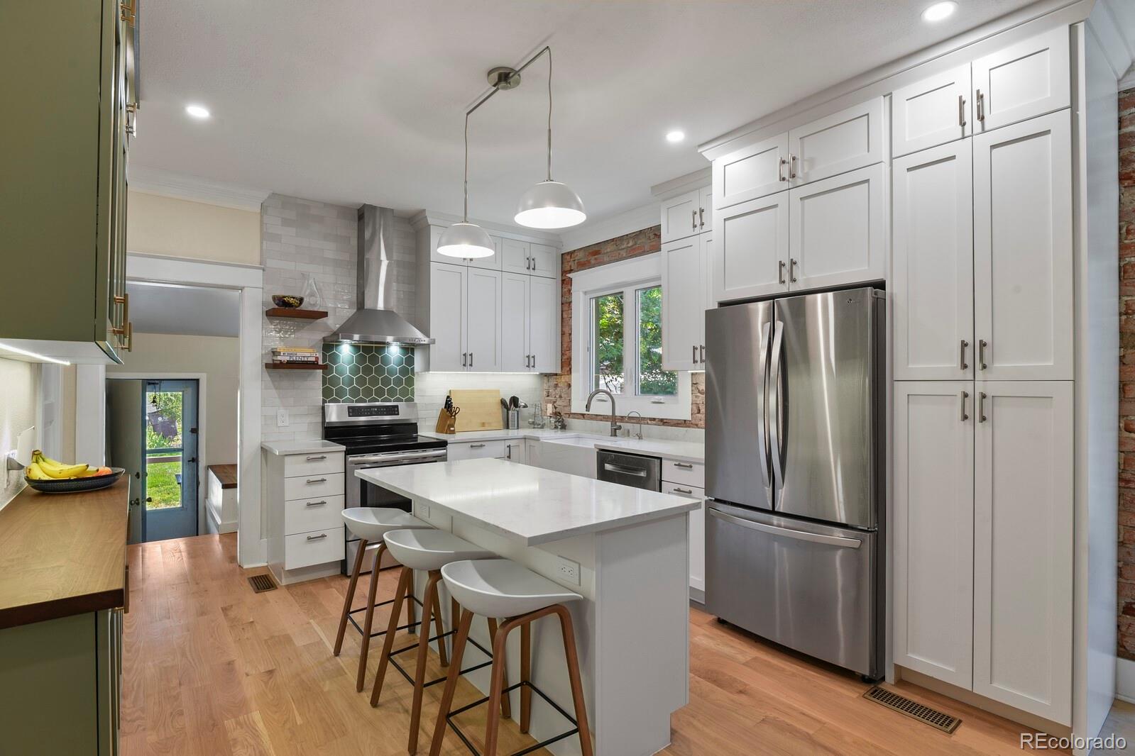 MLS Image #10 for 1446 s grant street,denver, Colorado
