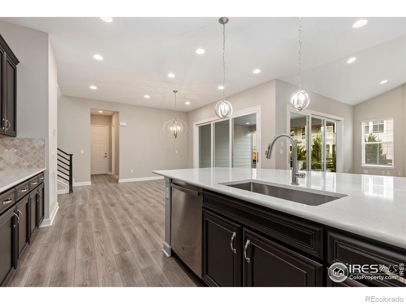 MLS Image #10 for 797  flora view drive,erie, Colorado