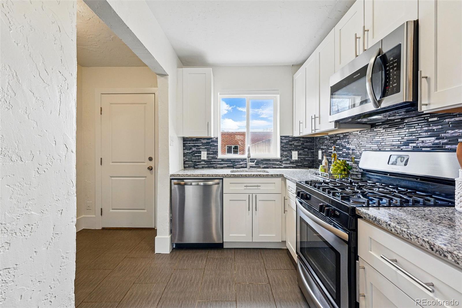 MLS Image #10 for 2821 n harrison street,denver, Colorado