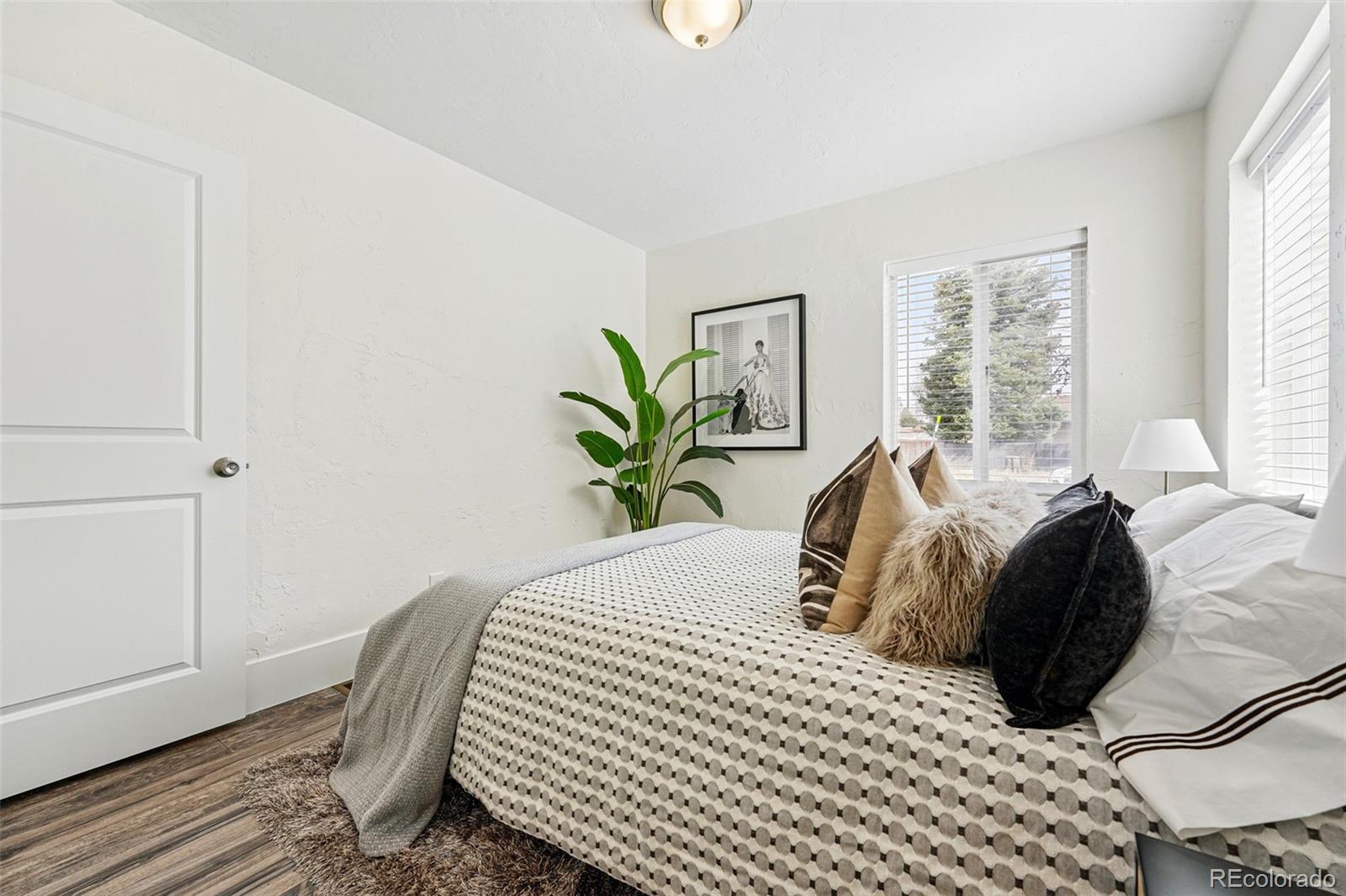 MLS Image #18 for 2821 n harrison street,denver, Colorado